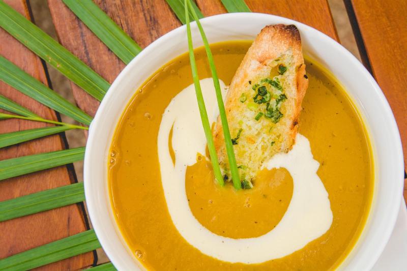 בית מלון כפרי Sahaa Beach Resort