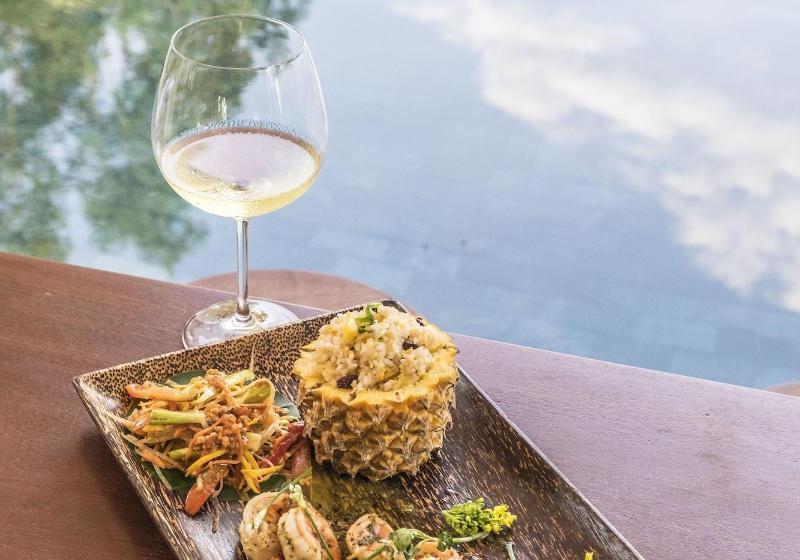 בית מלון כפרי Sahaa Beach Resort