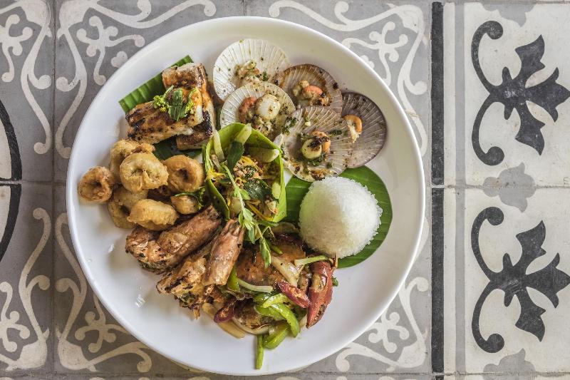 בית מלון כפרי Sahaa Beach Resort