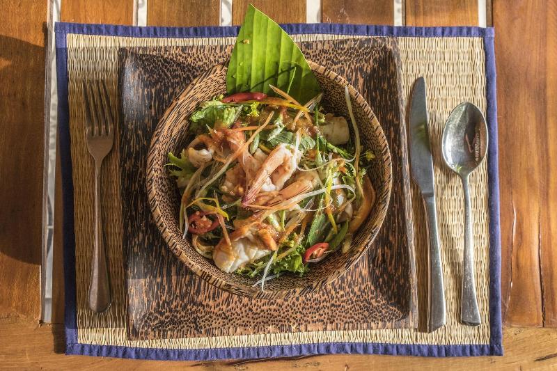 בית מלון כפרי Sahaa Beach Resort