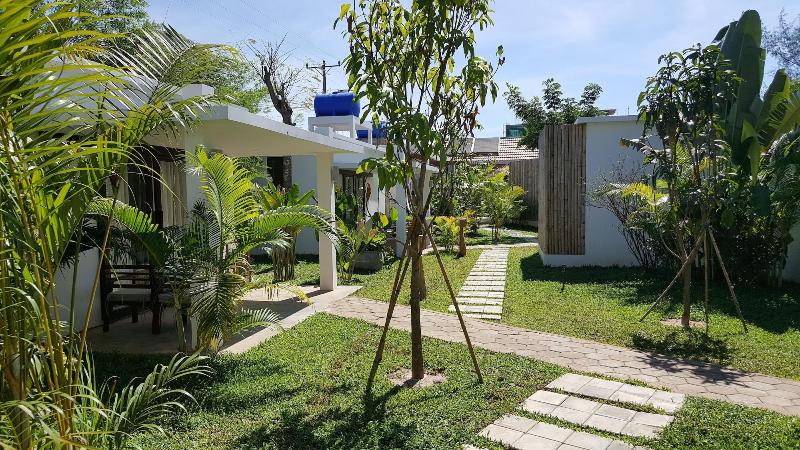 בית מלון כפרי Sahaa Beach Resort