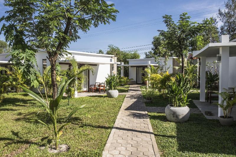 בית מלון כפרי Sahaa Beach Resort