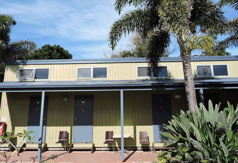 Отель Apartment 3 Surfside