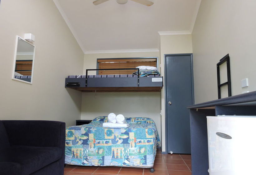 Отель Apartment 3 Surfside