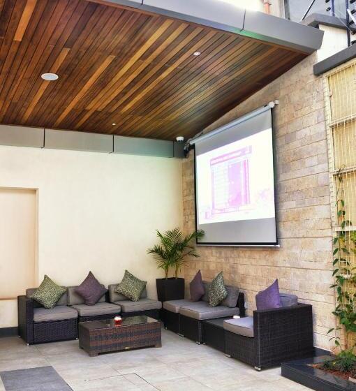 Hotelli The Zehneria By Sarovar Portico India