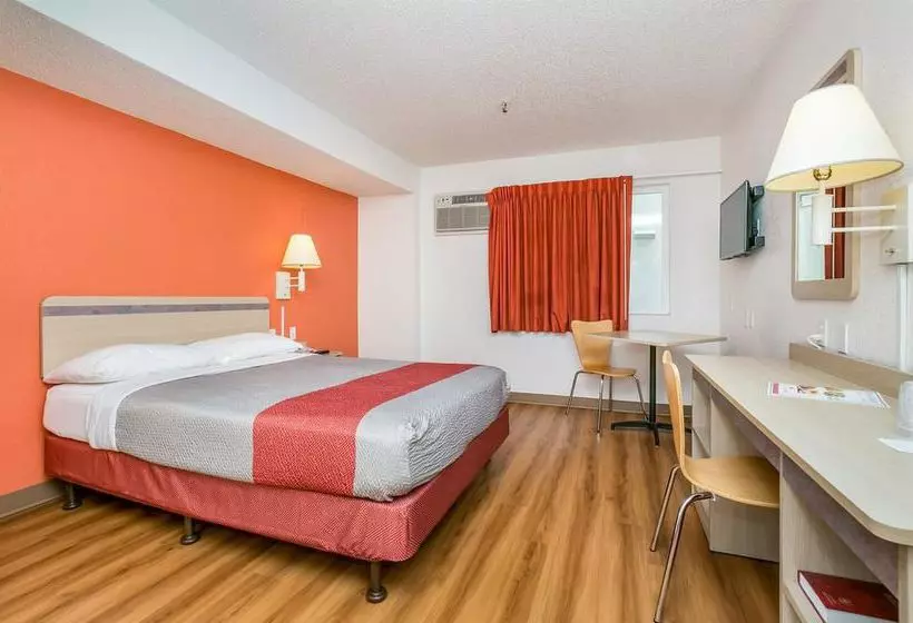 Motel 6 Minneapolis Airport - Mall Of America