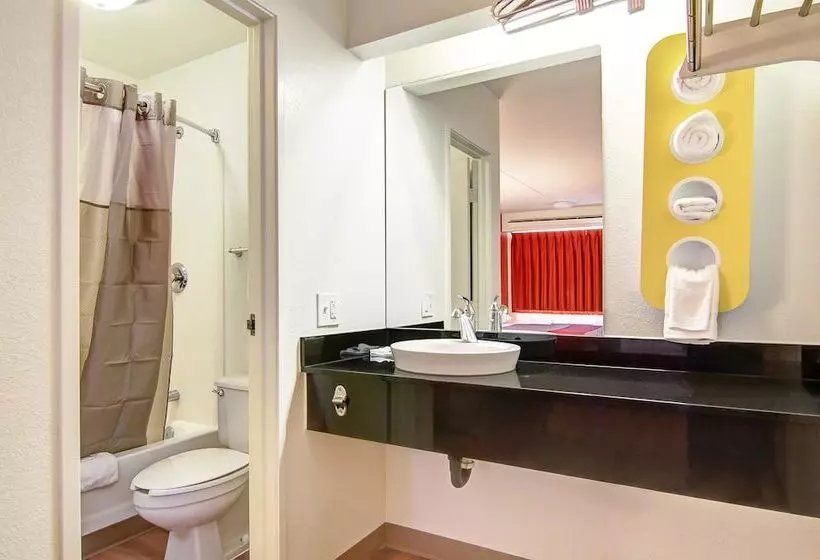 Motel 6springfield, Mo North