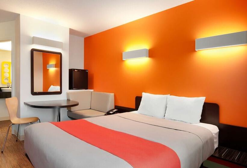 Motel 6swift Current, Sk