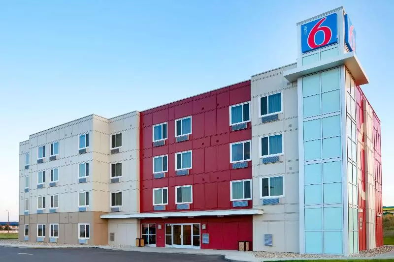 Motel 6swift Current, Sk