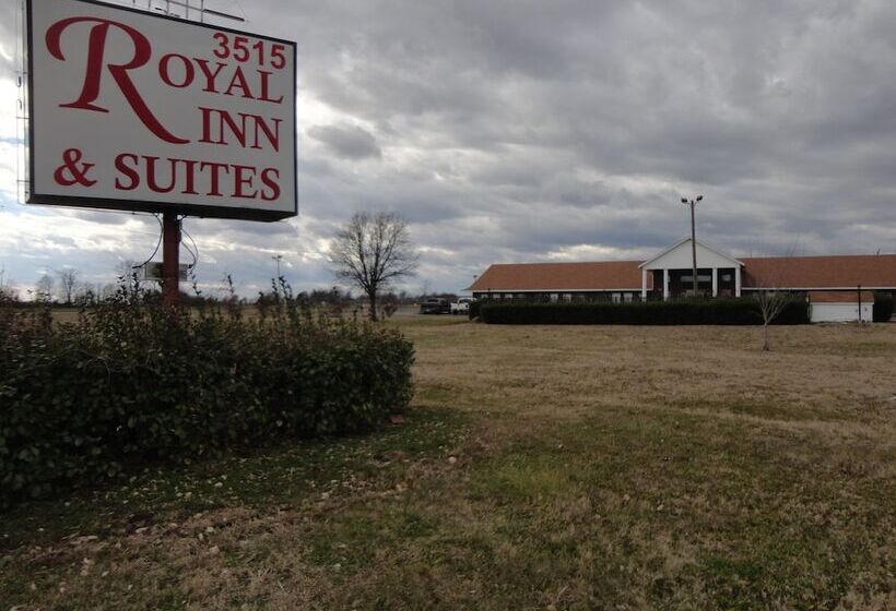 モーテル Royal Inn And Suites