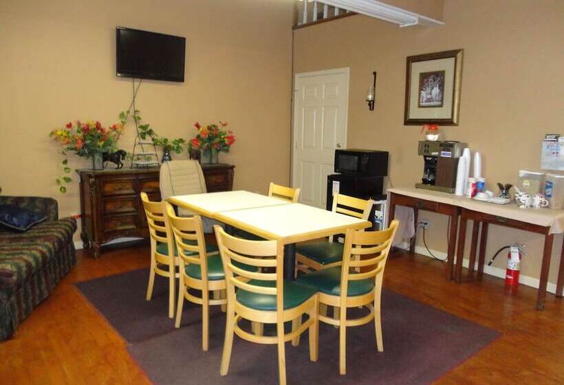 מוטל Royal Inn And Suites