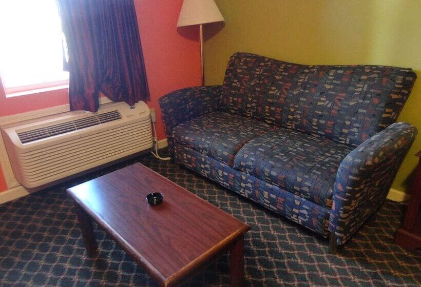 モーテル Royal Inn And Suites