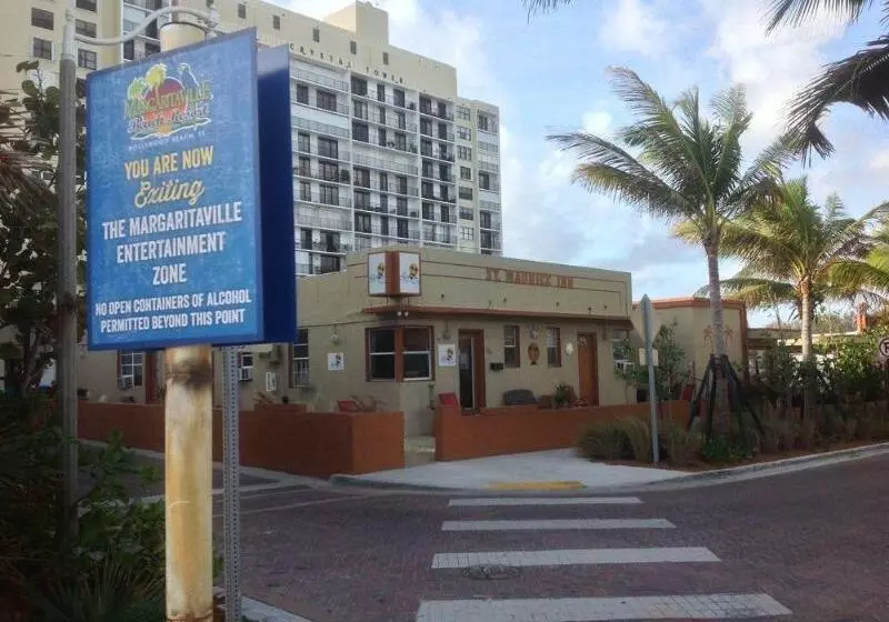 Motel St Maurice Beach Inn