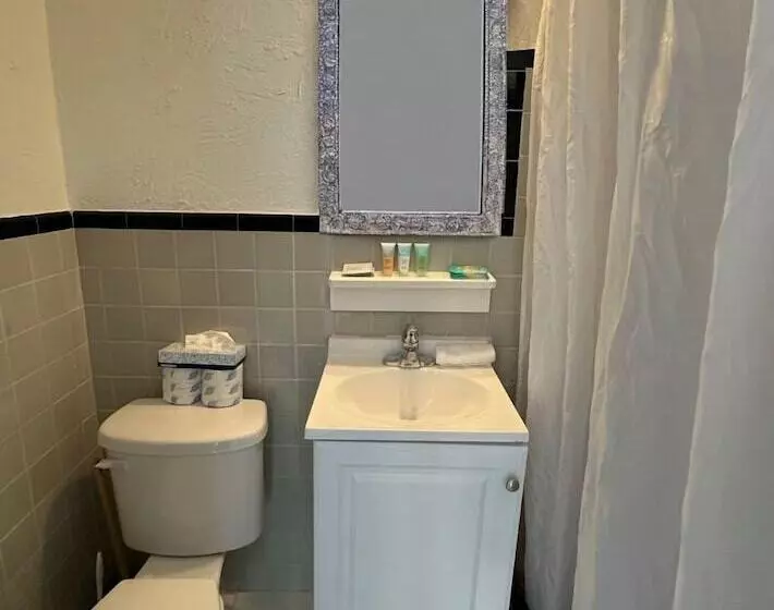 Motel St Maurice Beach Inn