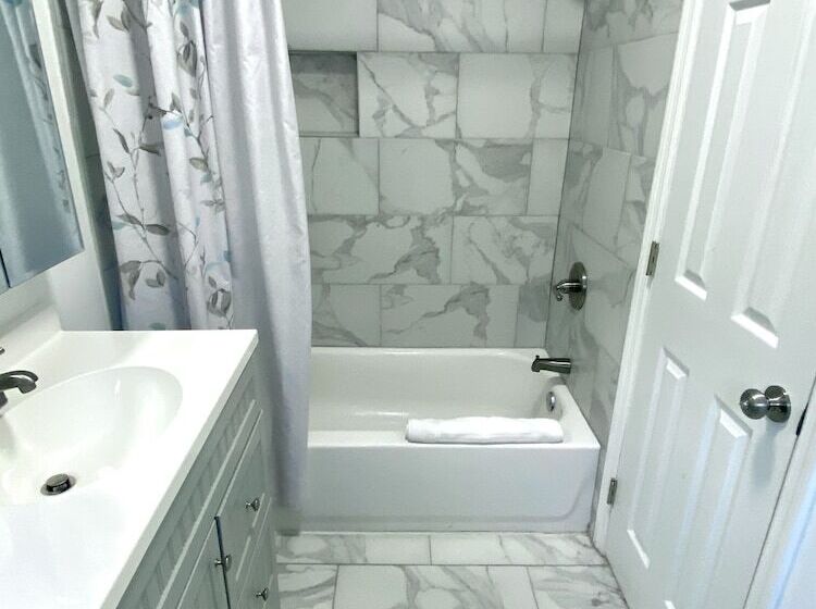 모텔 St Maurice Beach Inn