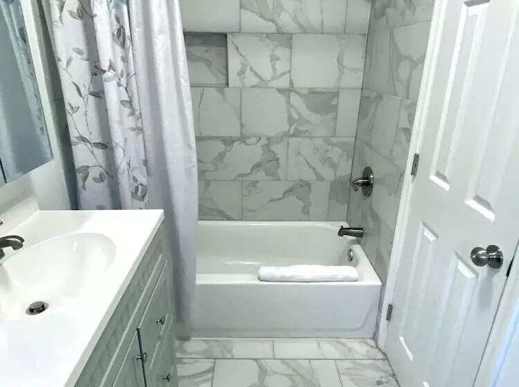 Motel St Maurice Beach Inn