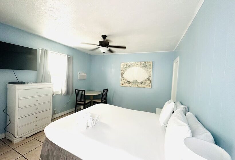 모텔 St Maurice Beach Inn