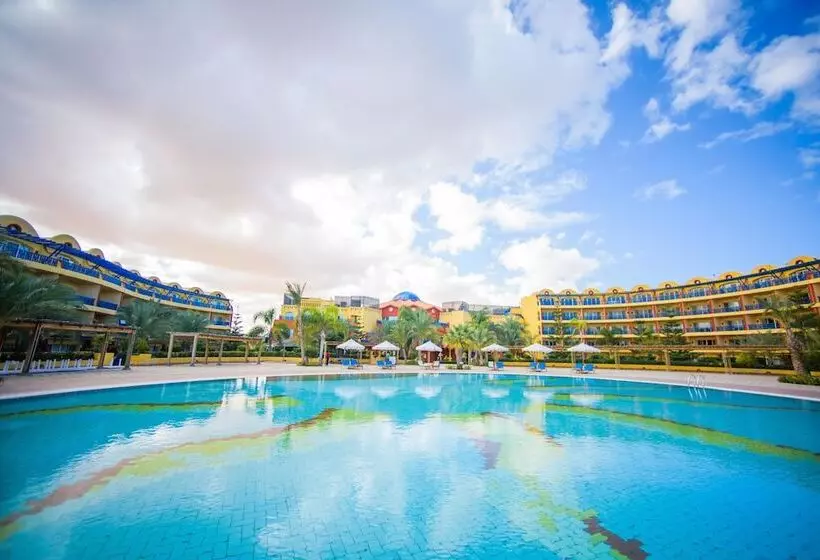 استراحتگاه Carols Beau Rivage