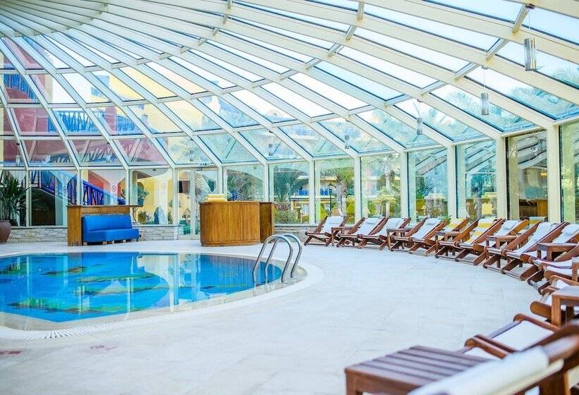 استراحتگاه Carols Beau Rivage