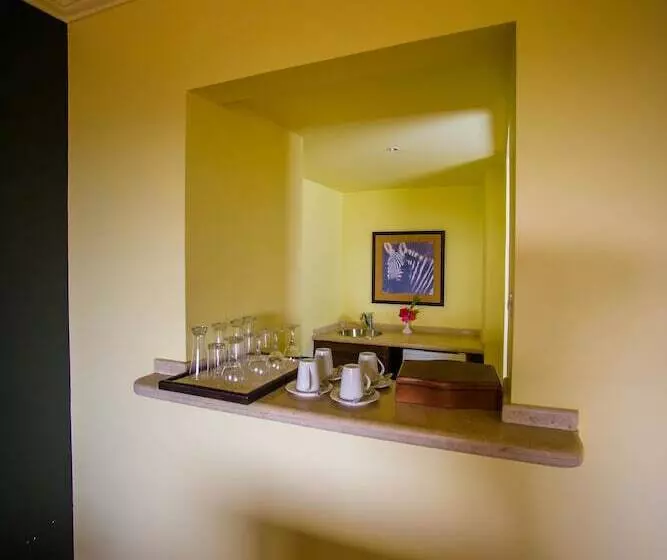 استراحتگاه Carols Beau Rivage