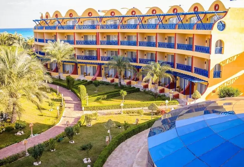 استراحتگاه Carols Beau Rivage