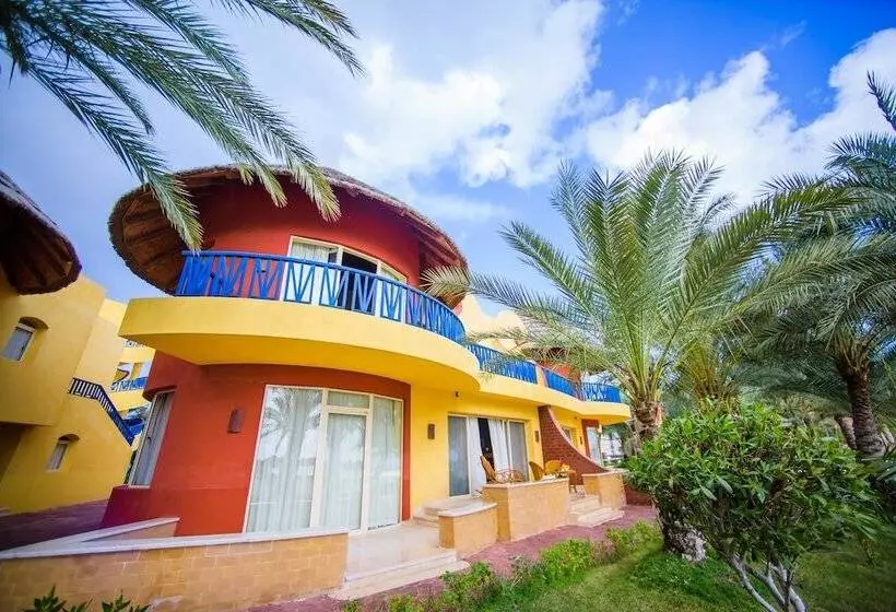 استراحتگاه Carols Beau Rivage