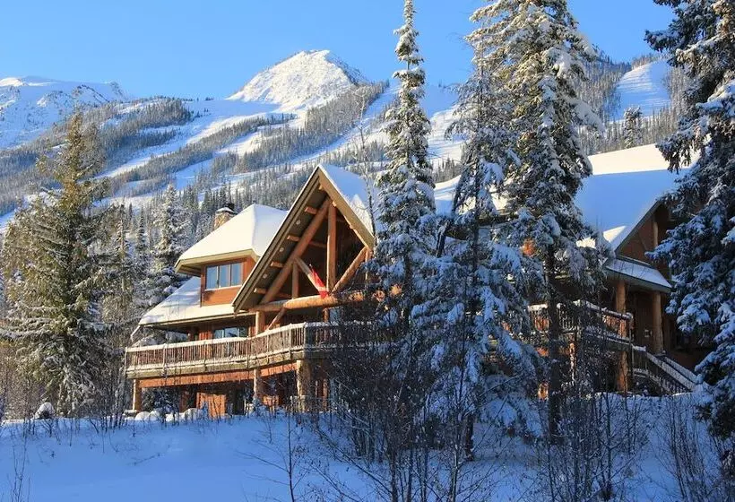 منتجع Vagabond Lodge At Kicking Horse