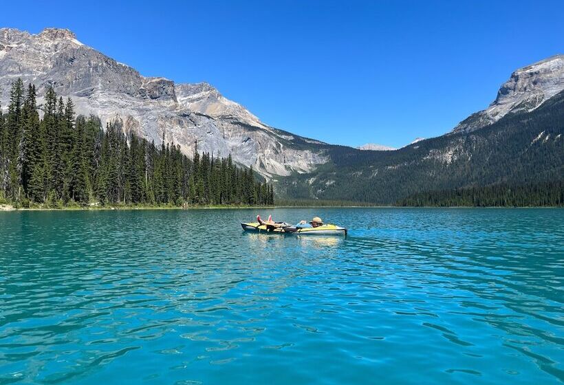 منتجع Vagabond Lodge At Kicking Horse