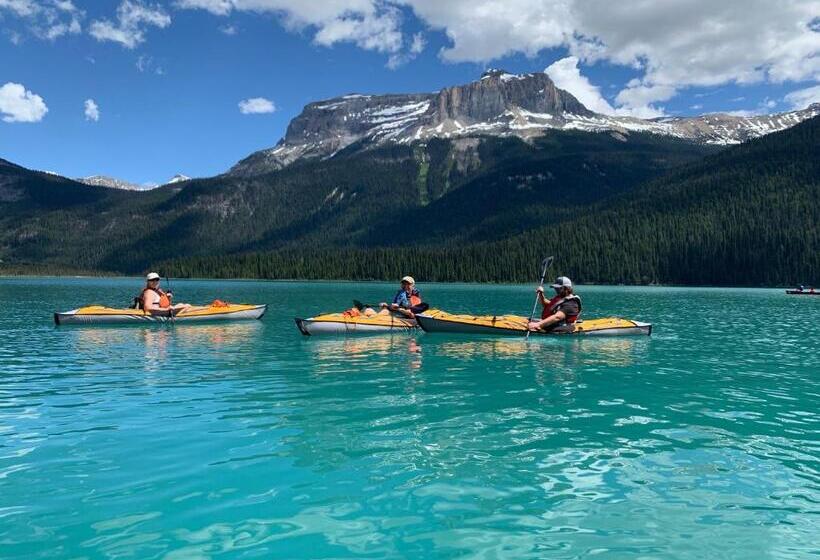 منتجع Vagabond Lodge At Kicking Horse