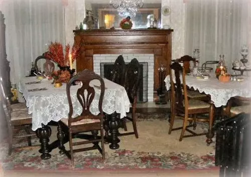 River Rose Inn Bed And Breakfast