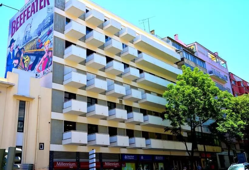 هاستل Wallis Rato