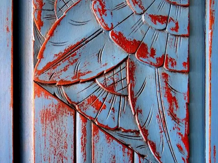 هاستل Wallis Rato