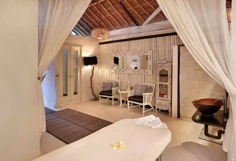 Gajah Biru Bungalows