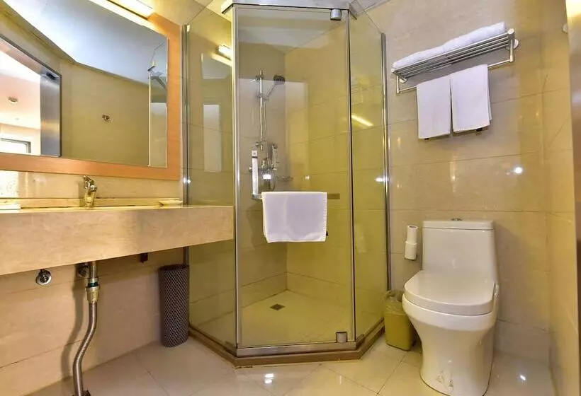 Отель Ibis Ningbo Tianyi Square