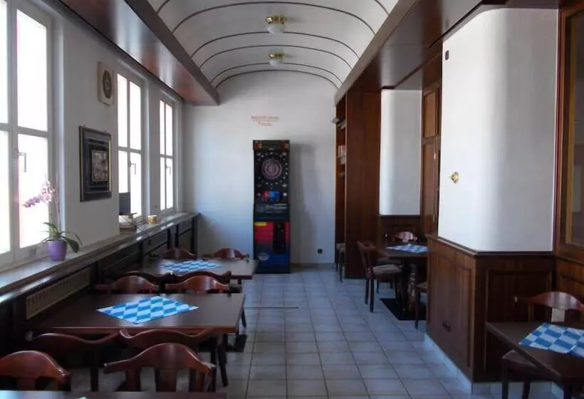 هتل Im Bahnhof Passau