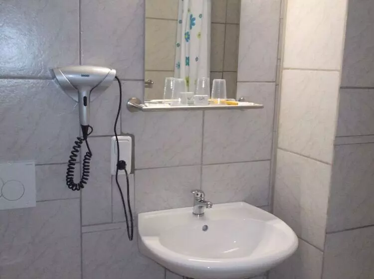 هتل Im Bahnhof Passau