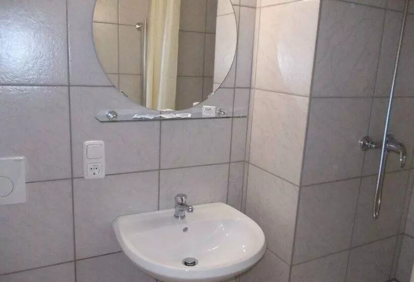 هتل Im Bahnhof Passau