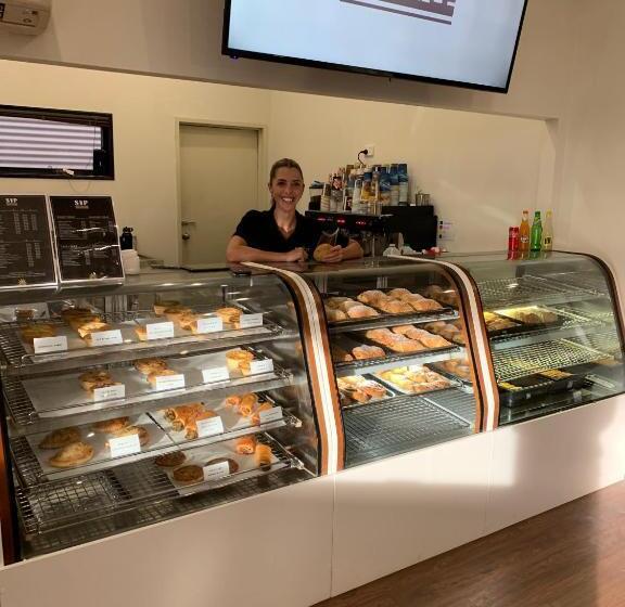 בית מלון כפרי Mia Mia House In The Desert