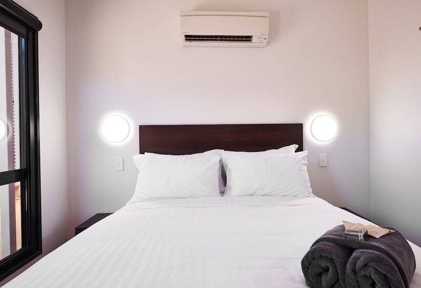 בית מלון כפרי Mia Mia House In The Desert