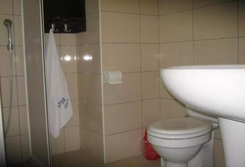 هتل Oya Family Suites