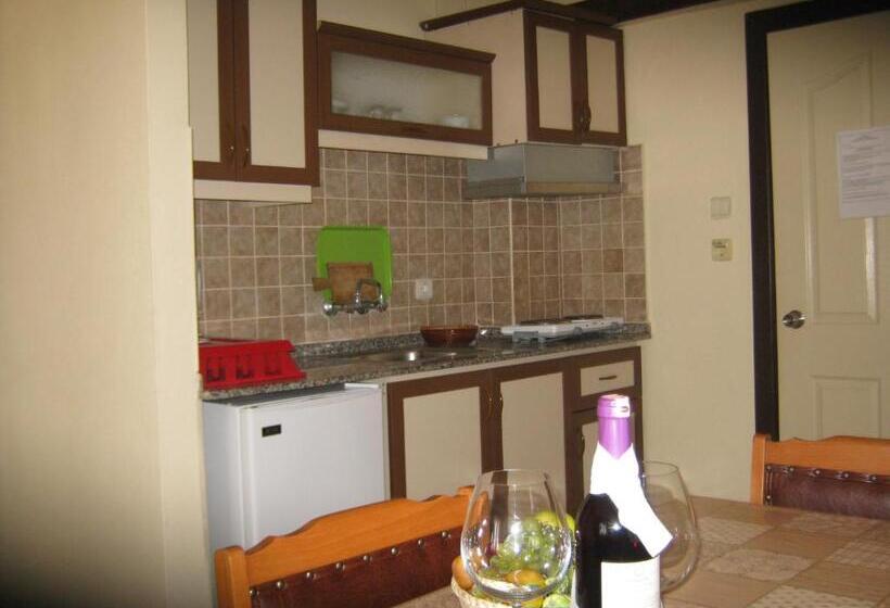 酒店 Oya Family Suites