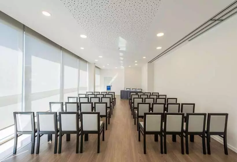 فندق Tryp By Wyndham Leiria