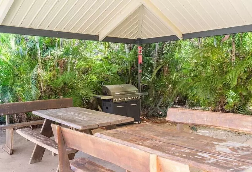 Kalua Holiday Apartments