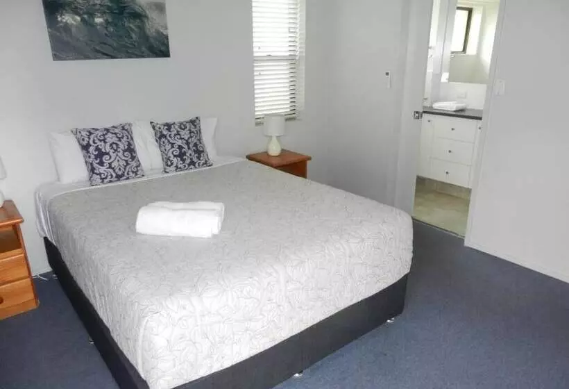 Kalua Holiday Apartments