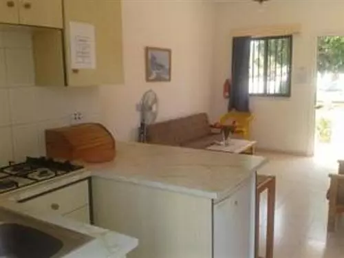 Lefki Tree Tourist Apartments