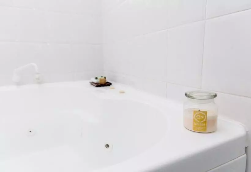 فندق على الطريق Bathurst Motor Inn