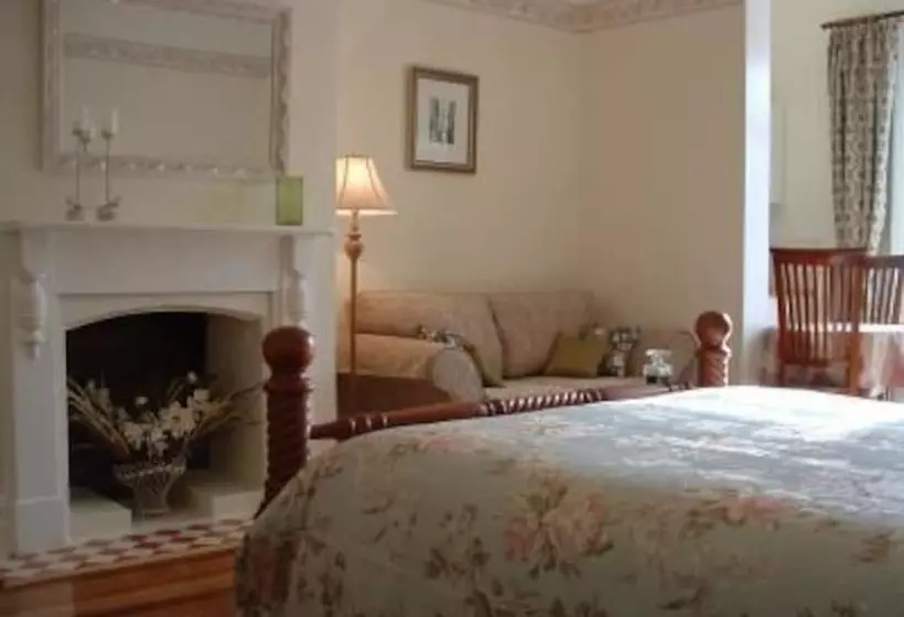 ペンション Huonville Guesthouse