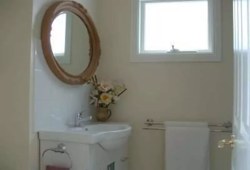 ペンション Huonville Guesthouse