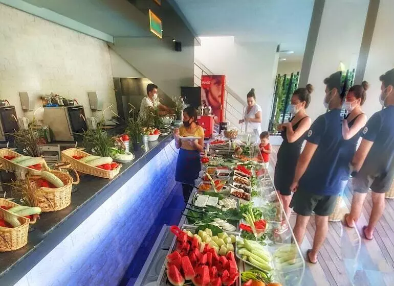 The D Hotel Cesme Spa & Resort