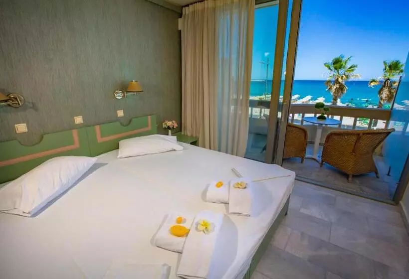 Theo Beach Hotel Apartments